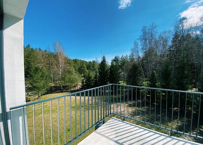 Albatross Mini - 2 Room Seaside Air-Conditioned Apartment With Balcony