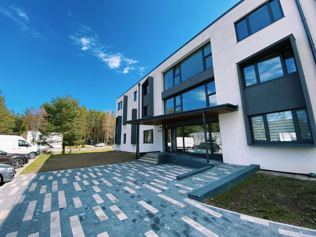 Albatross Mini - 2 Seaside Air-conditioned With Balcony Apartment Ķesterciems